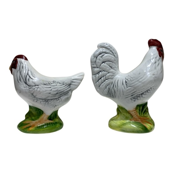 Vintage Ceramic Hen & Rooster Salt and Pepper Shaker Set - Picture 2 of 3